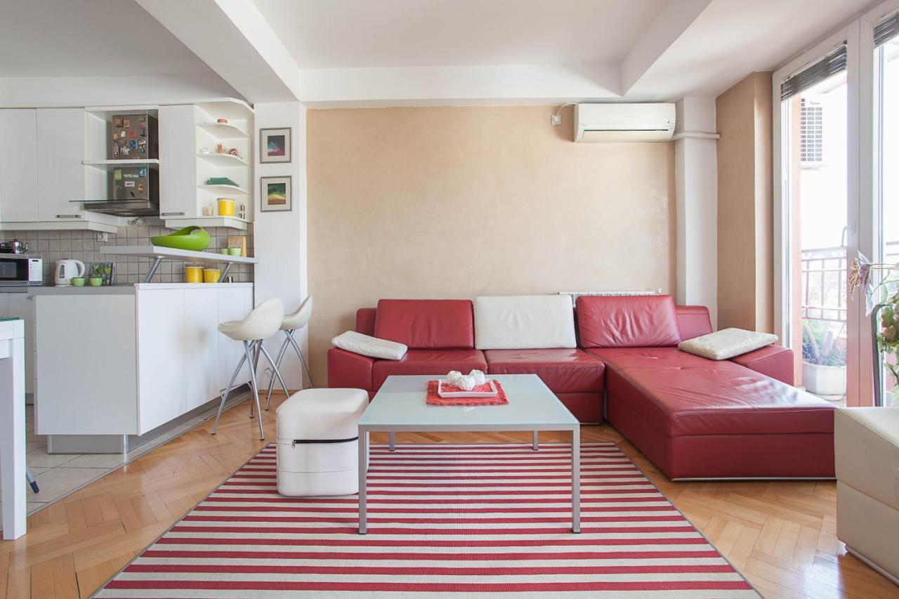 Red Apartment Skopje Eksteriør bilde