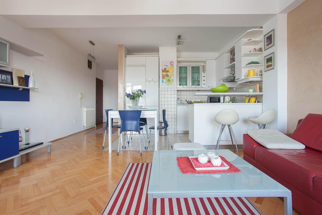 Red Apartment Skopje Eksteriør bilde